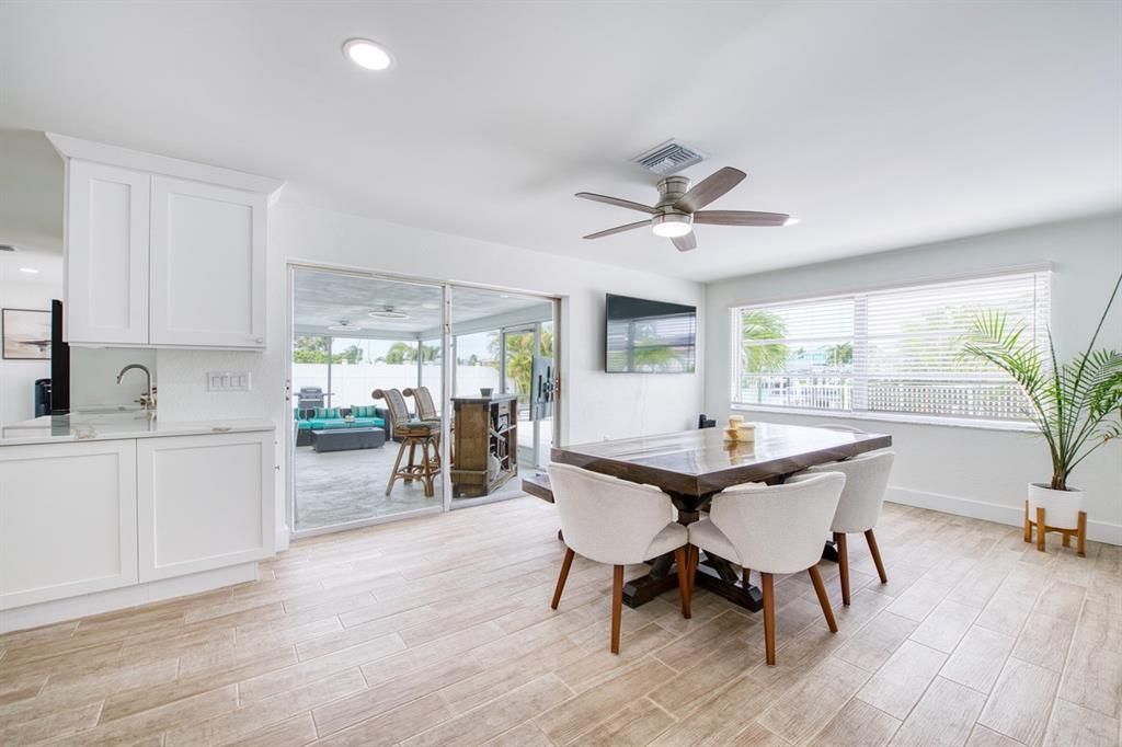For Sale: $949,000 (3 beds, 2 baths, 1605 Square Feet)