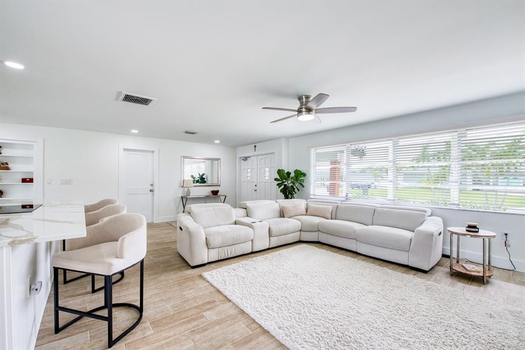 For Sale: $949,000 (3 beds, 2 baths, 1605 Square Feet)