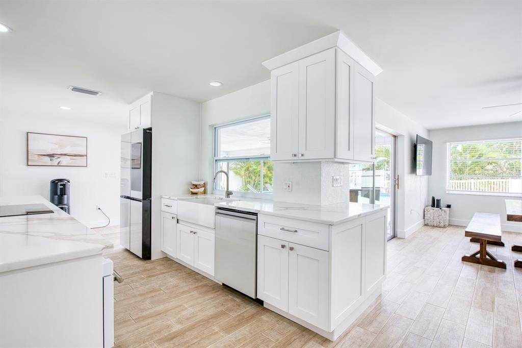 For Sale: $949,000 (3 beds, 2 baths, 1605 Square Feet)
