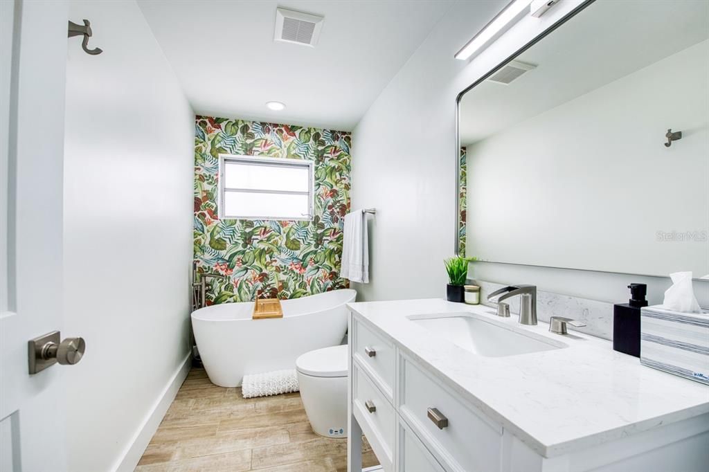For Sale: $949,000 (3 beds, 2 baths, 1605 Square Feet)