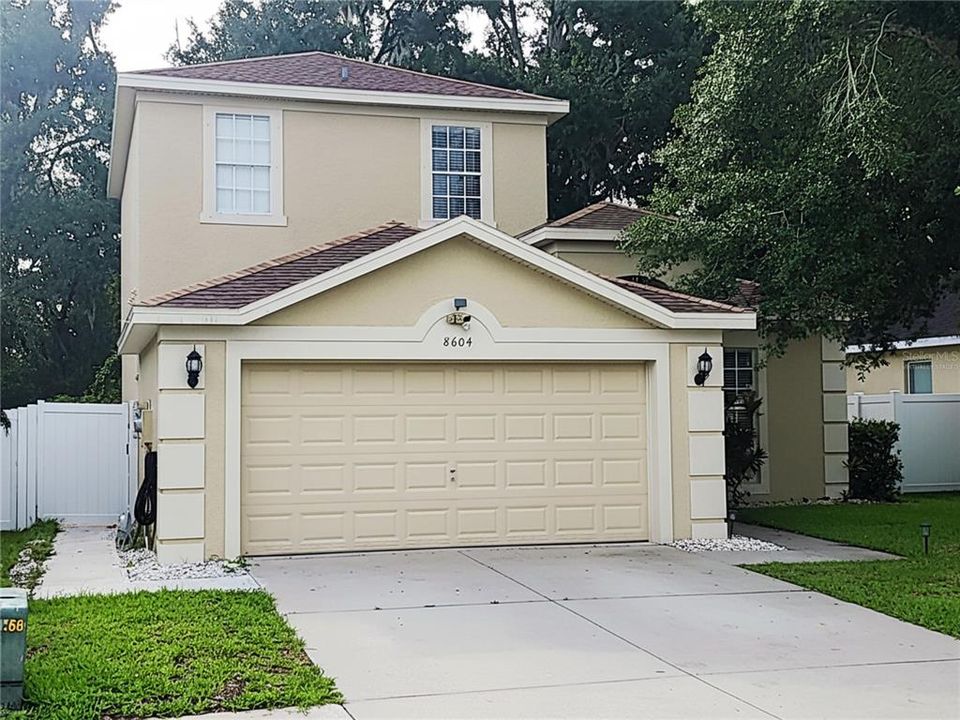 For Sale: $410,000 (4 beds, 2 baths, 1854 Square Feet)