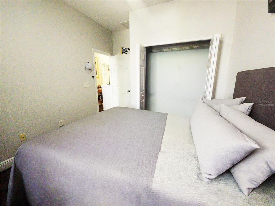 For Sale: $410,000 (4 beds, 2 baths, 1854 Square Feet)