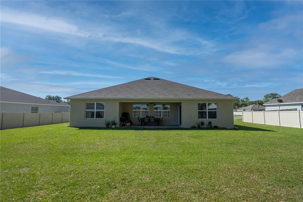 For Sale: $374,900 (4 beds, 2 baths, 2319 Square Feet)