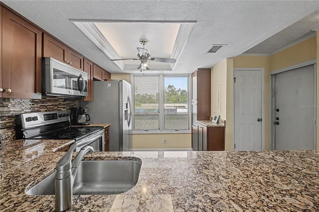 For Sale: $189,900 (2 beds, 2 baths, 1050 Square Feet)
