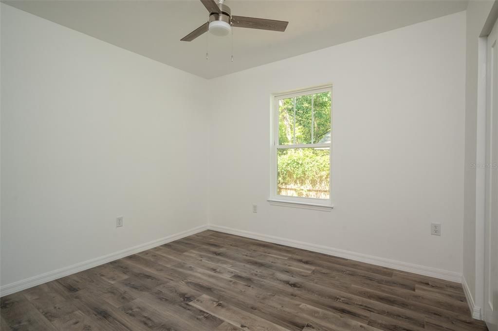 For Sale: $289,500 (4 beds, 3 baths, 1418 Square Feet)