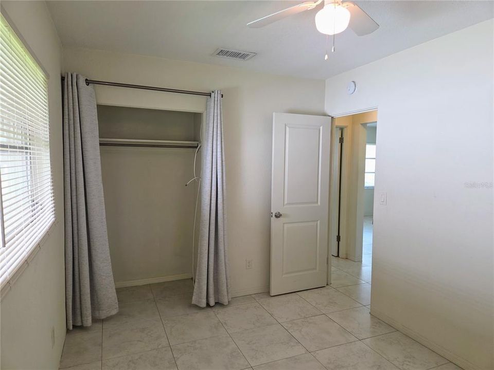 For Rent: $1,800 (2 beds, 1 baths, 756 Square Feet)