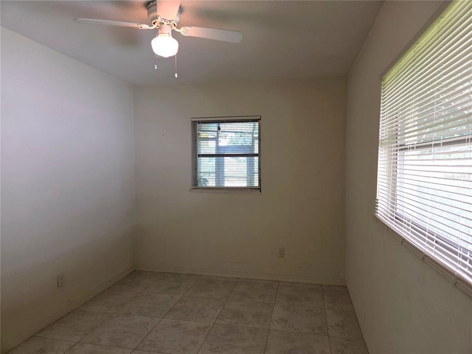 For Rent: $1,800 (2 beds, 1 baths, 756 Square Feet)