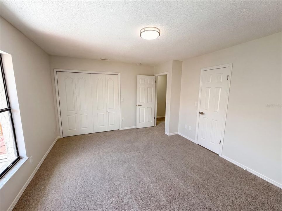 For Sale: $170,000 (2 beds, 1 baths, 1032 Square Feet)