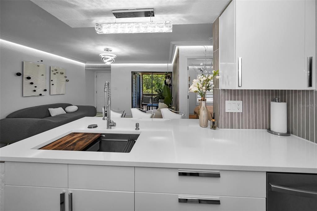 En Venta: $200,000 (2 camas, 1 baños, 823 Pies cuadrados)