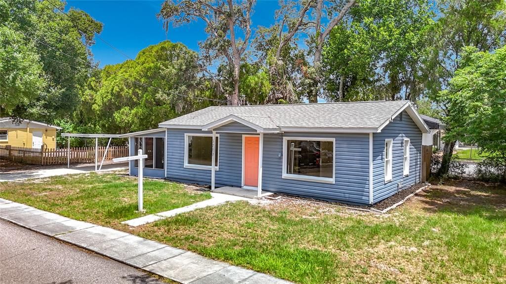 For Sale: $199,000 (2 beds, 1 baths, 1154 Square Feet)