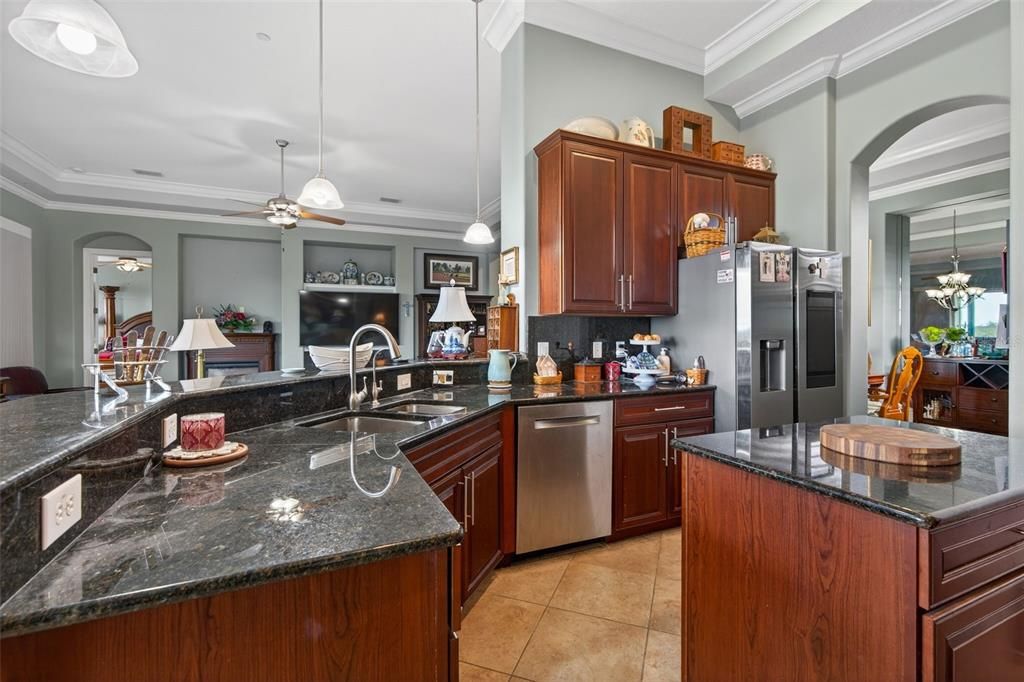 For Sale: $725,000 (3 beds, 2 baths, 3235 Square Feet)