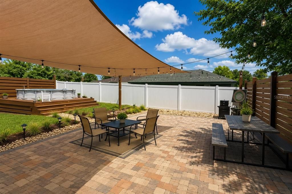 For Sale: $410,000 (4 beds, 2 baths, 1828 Square Feet)