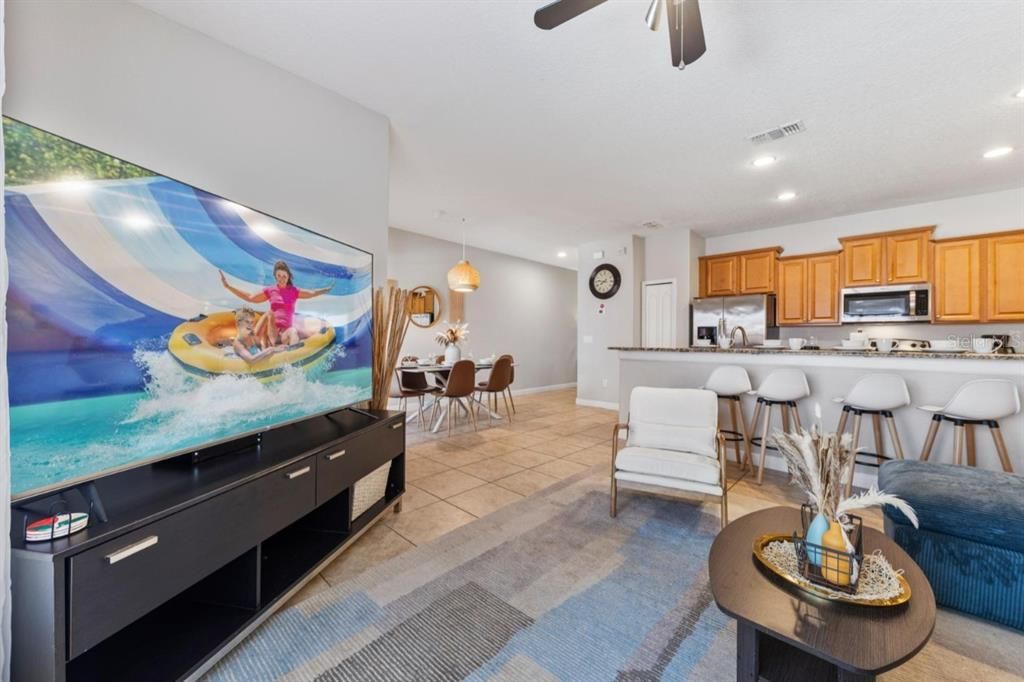 For Sale: $340,000 (4 beds, 3 baths, 1902 Square Feet)