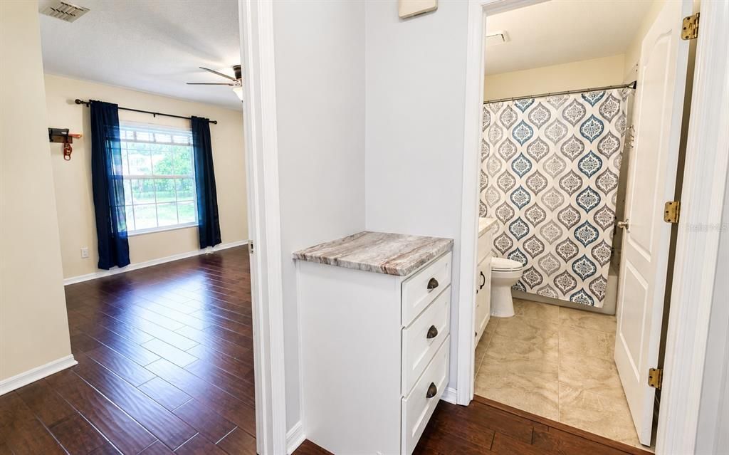 For Sale: $385,000 (3 beds, 2 baths, 1888 Square Feet)