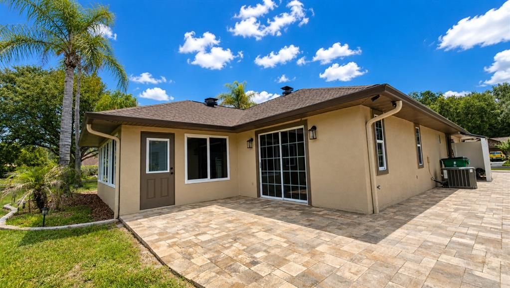 For Sale: $385,000 (3 beds, 2 baths, 1888 Square Feet)