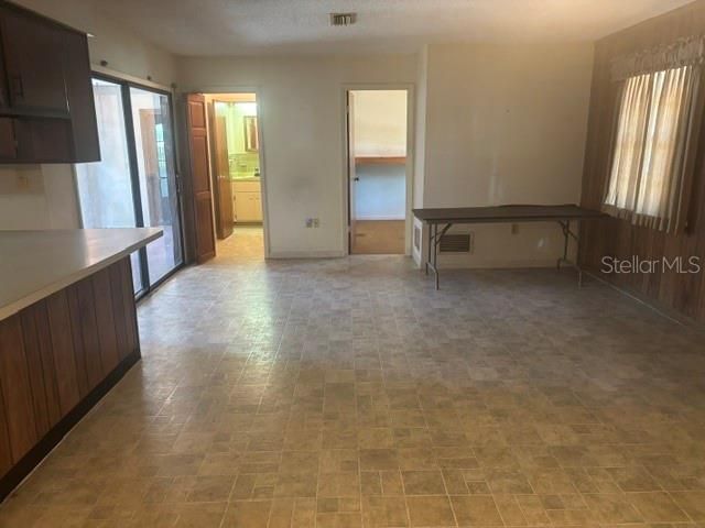 For Sale: $300,000 (4 beds, 2 baths, 1676 Square Feet)