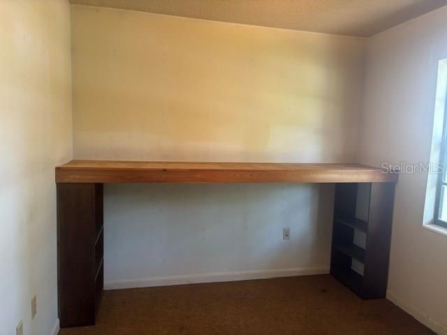 For Sale: $300,000 (4 beds, 2 baths, 1676 Square Feet)