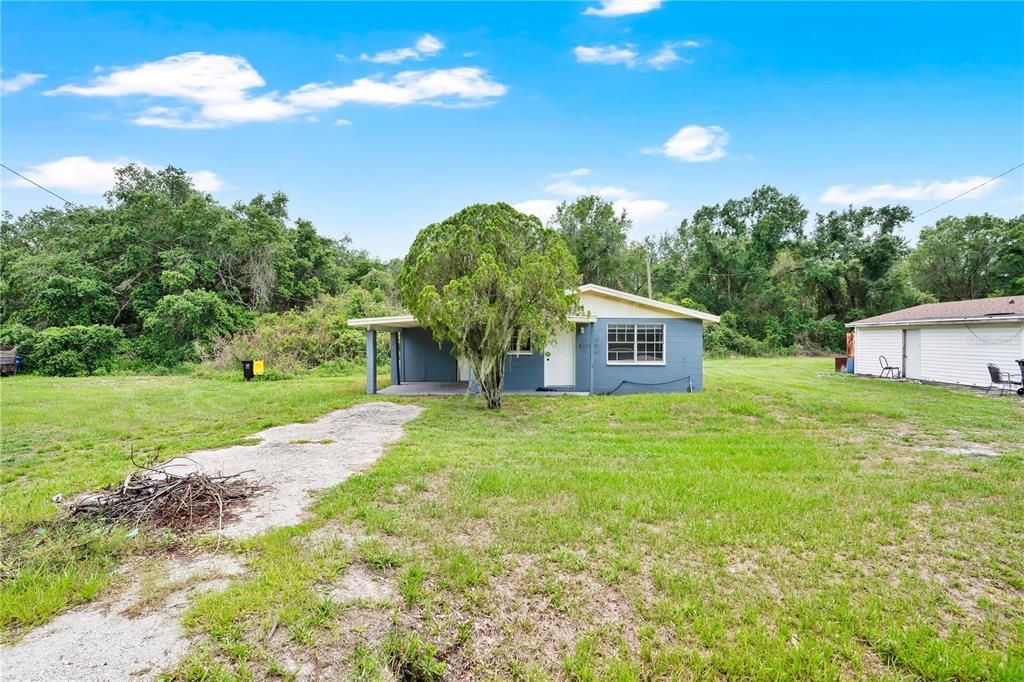 For Sale: $165,000 (3 beds, 1 baths, 816 Square Feet)