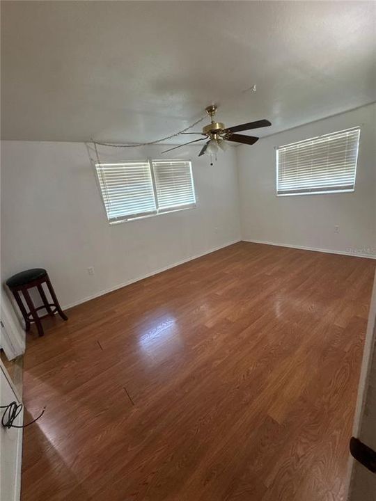 For Sale: $209,000 (2 beds, 2 baths, 1032 Square Feet)