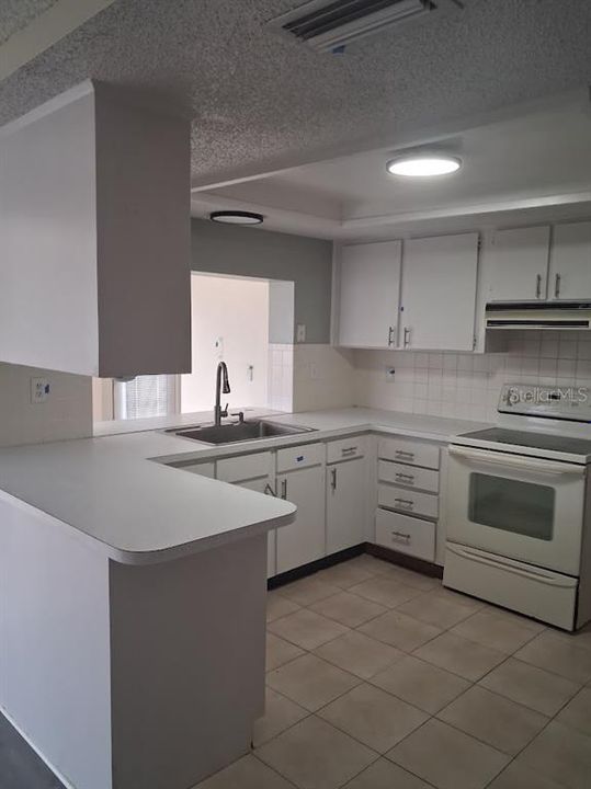 For Sale: $224,000 (3 beds, 2 baths, 1464 Square Feet)