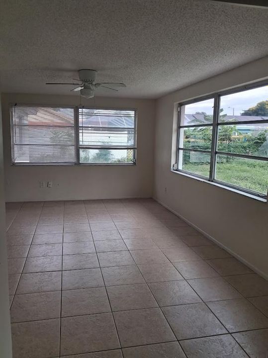 For Sale: $224,000 (3 beds, 2 baths, 1464 Square Feet)