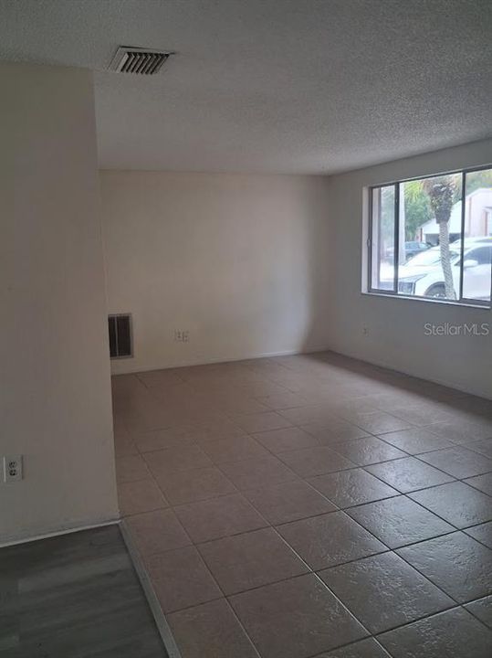 For Sale: $224,000 (3 beds, 2 baths, 1464 Square Feet)