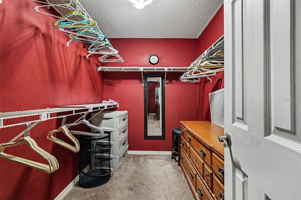 For Sale: $292,000 (2 beds, 2 baths, 1365 Square Feet)