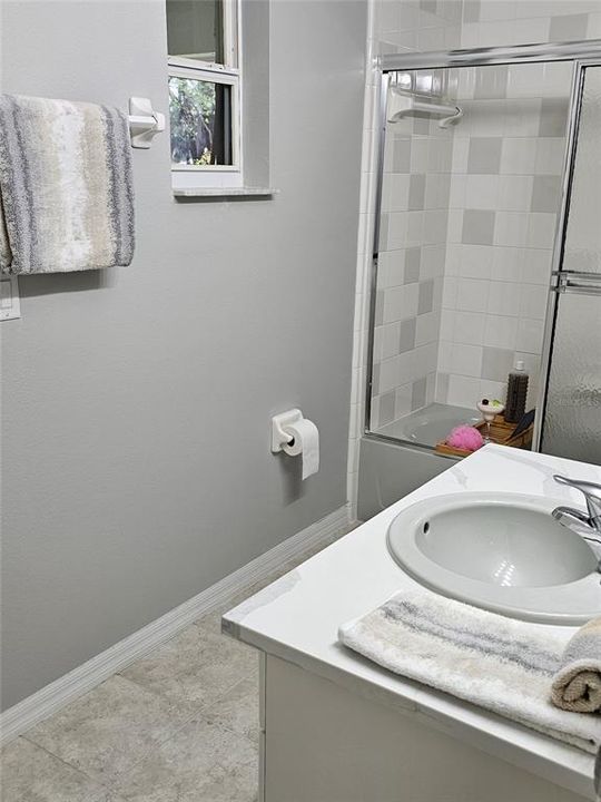 En Venta: $389,900 (4 camas, 2 baños, 3125 Pies cuadrados)