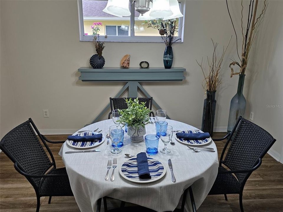 En Venta: $389,900 (4 camas, 2 baños, 3125 Pies cuadrados)