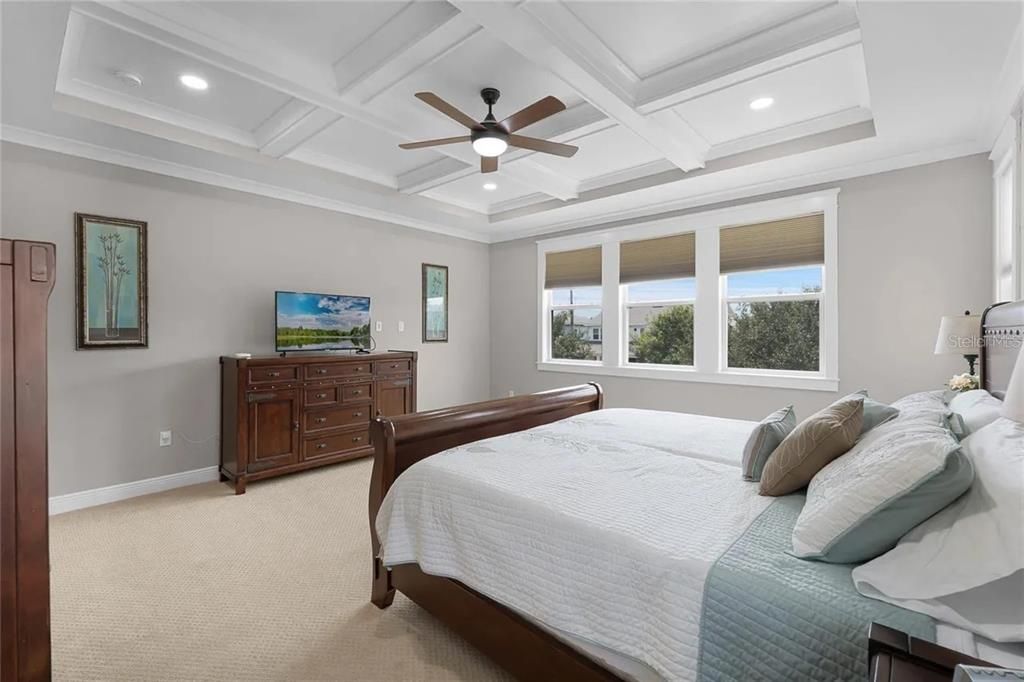 For Sale: $1,200,000 (5 beds, 4 baths, 4225 Square Feet)