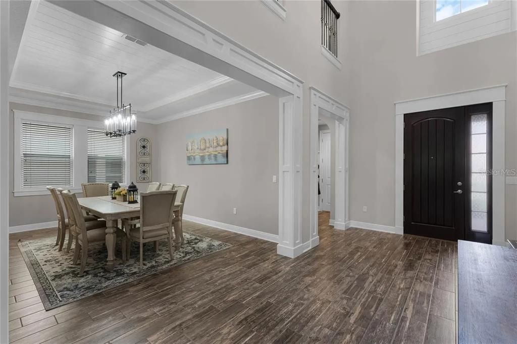 For Sale: $1,200,000 (5 beds, 4 baths, 4225 Square Feet)