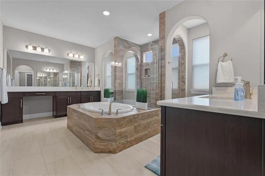 For Sale: $1,200,000 (5 beds, 4 baths, 4225 Square Feet)