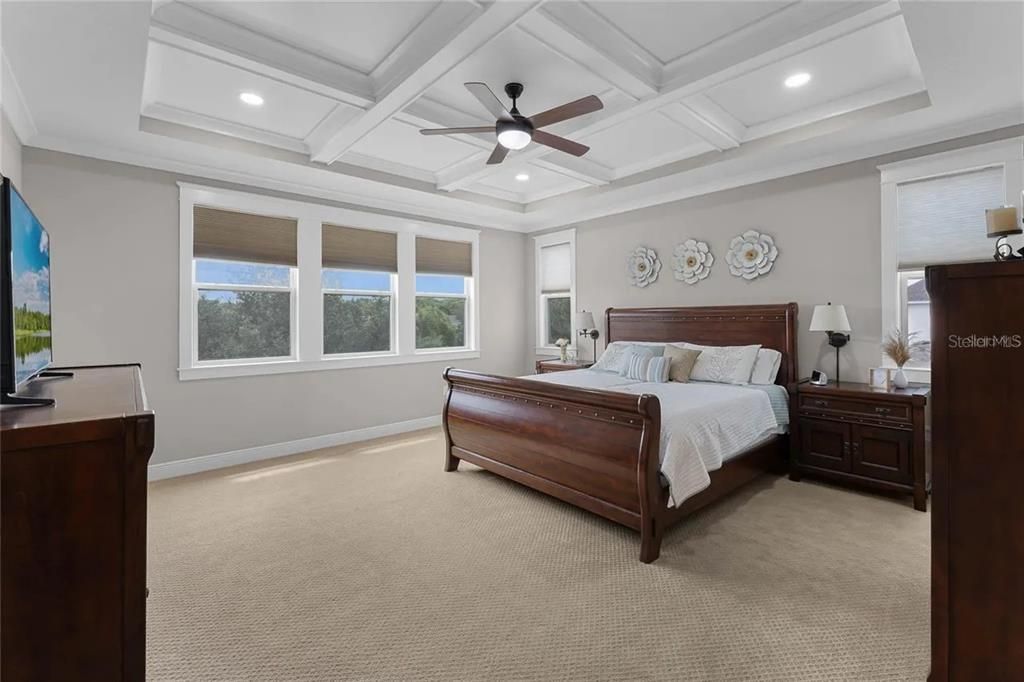 For Sale: $1,200,000 (5 beds, 4 baths, 4225 Square Feet)