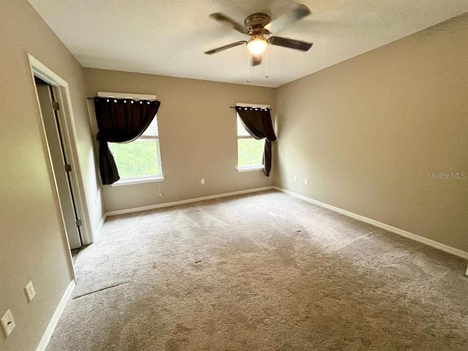For Sale: $315,000 (3 beds, 2 baths, 1704 Square Feet)