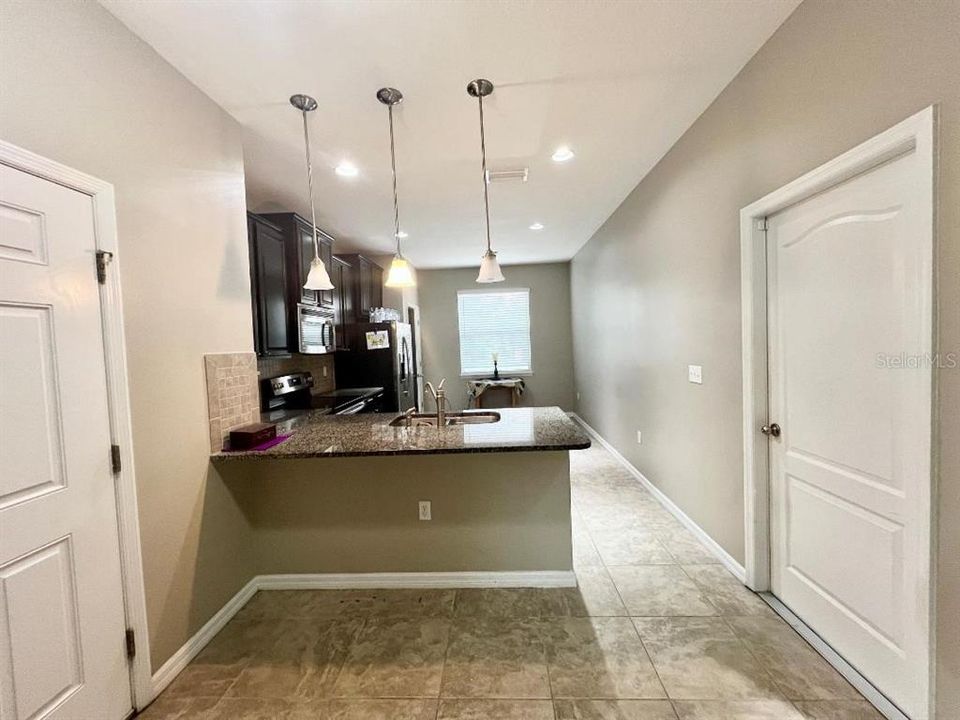 For Sale: $315,000 (3 beds, 2 baths, 1704 Square Feet)