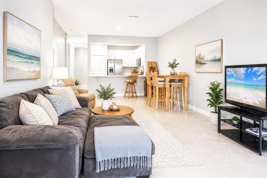 For Sale: $280,000 (3 beds, 2 baths, 1423 Square Feet)
