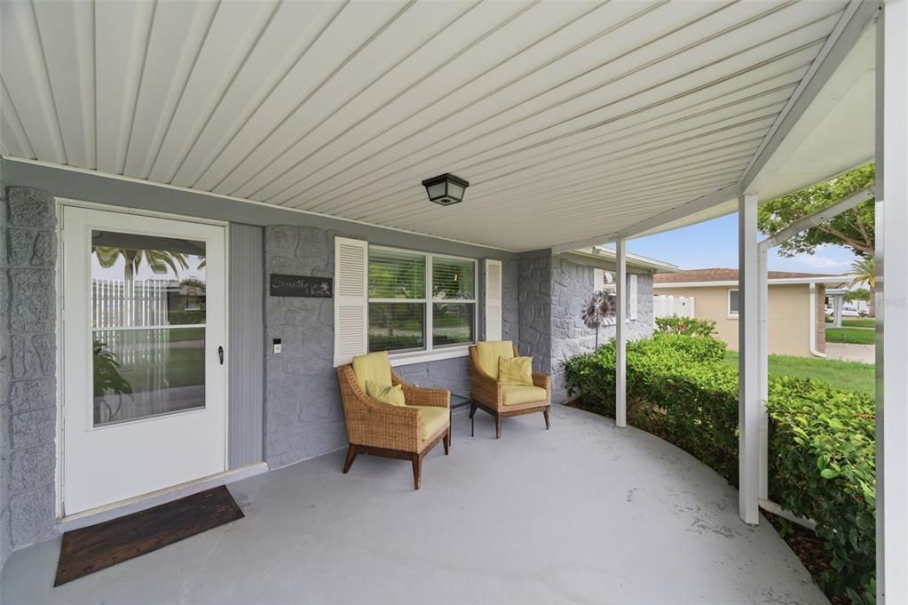 For Sale: $269,000 (3 beds, 2 baths, 1181 Square Feet)