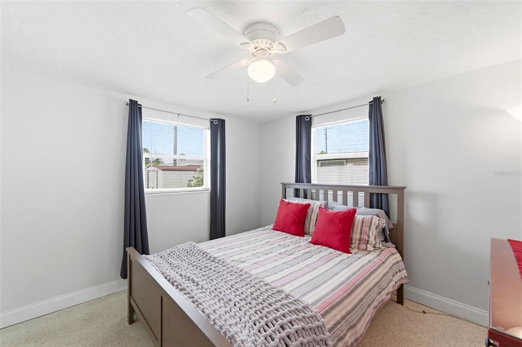 For Sale: $269,000 (3 beds, 2 baths, 1181 Square Feet)