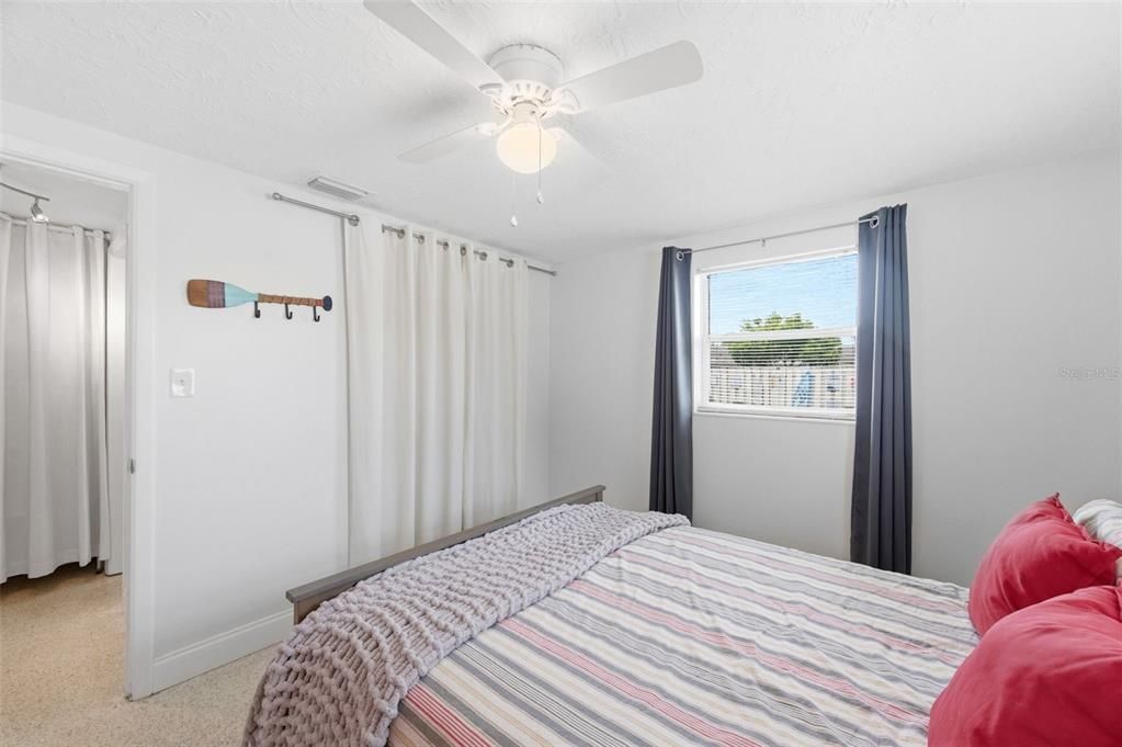 For Sale: $269,000 (3 beds, 2 baths, 1181 Square Feet)