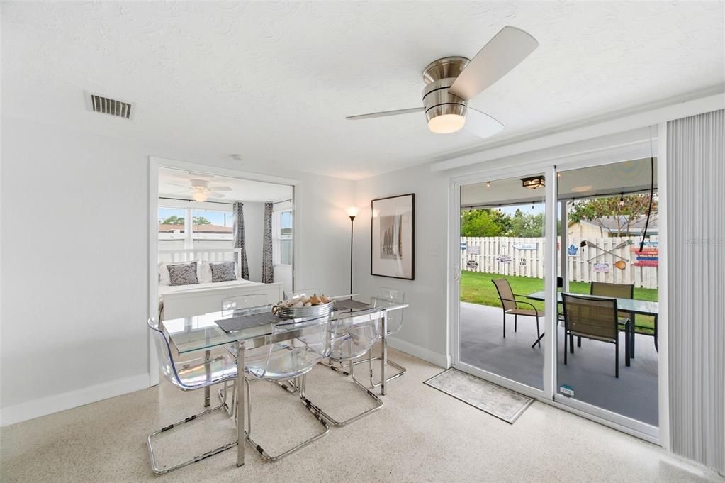 For Sale: $269,000 (3 beds, 2 baths, 1181 Square Feet)