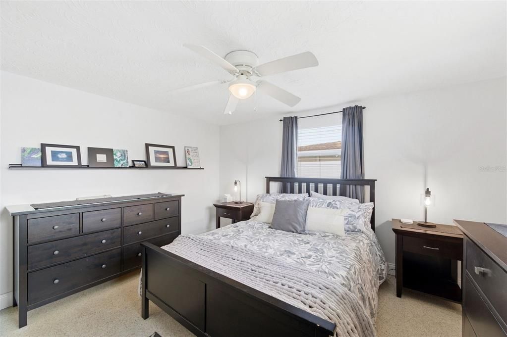 For Sale: $269,000 (3 beds, 2 baths, 1181 Square Feet)