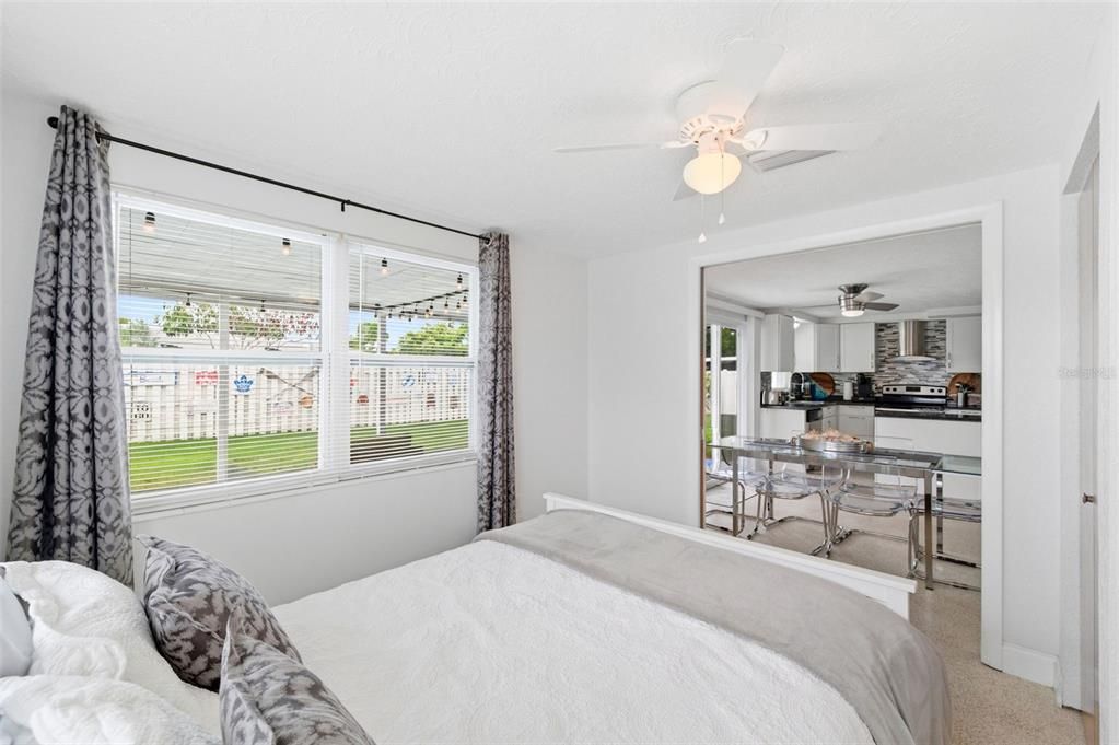 For Sale: $269,000 (3 beds, 2 baths, 1181 Square Feet)
