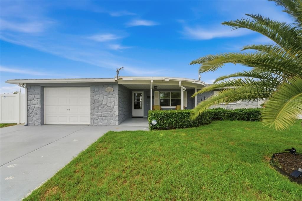 For Sale: $269,000 (3 beds, 2 baths, 1181 Square Feet)