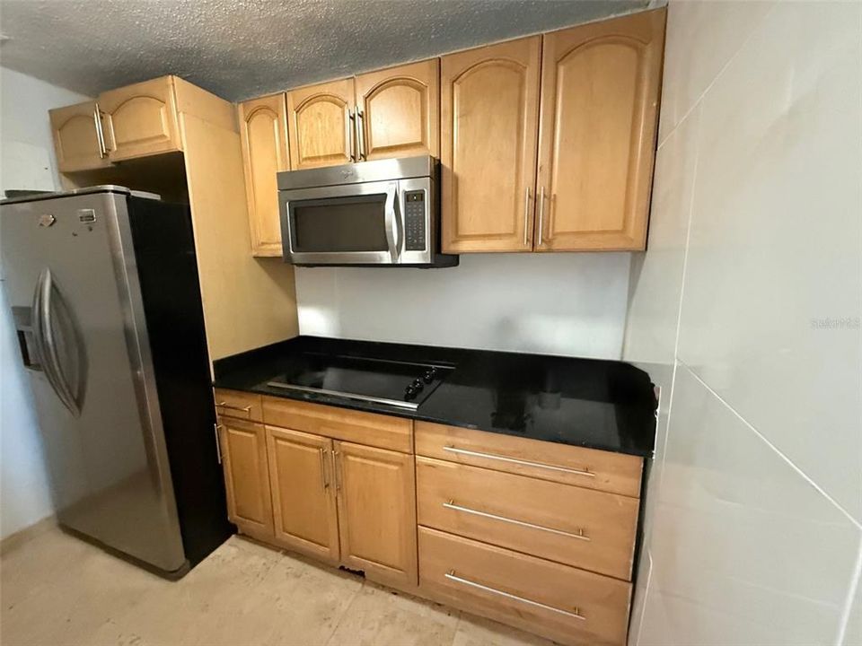 For Sale: $650,000 (2 beds, 2 baths, 1352 Square Feet)