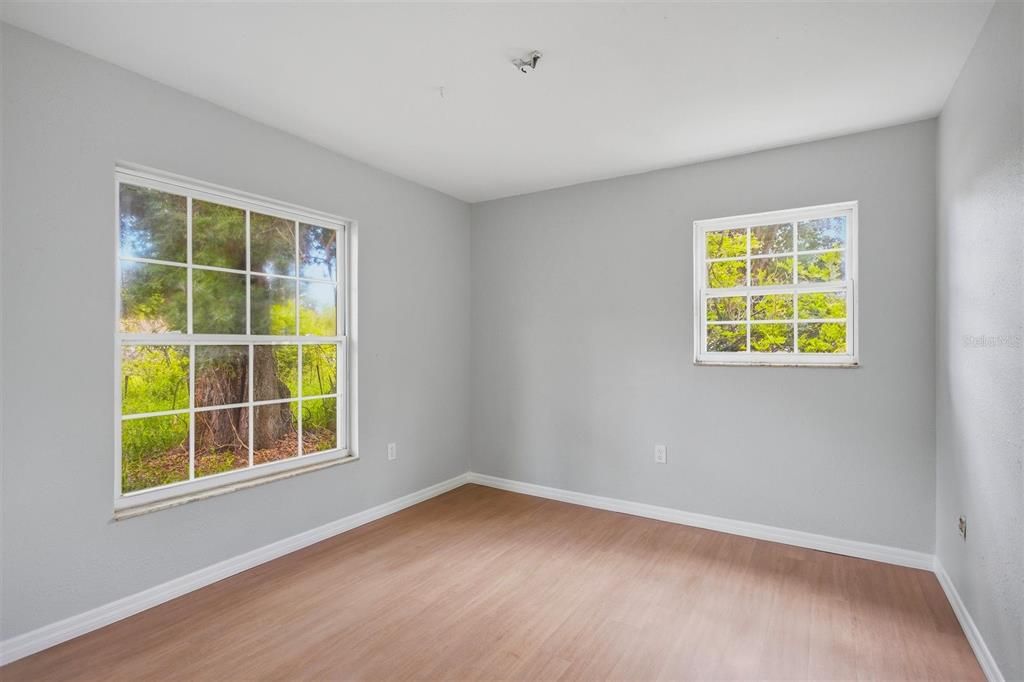 En Venta: $299,900 (3 camas, 1 baños, 1000 Pies cuadrados)