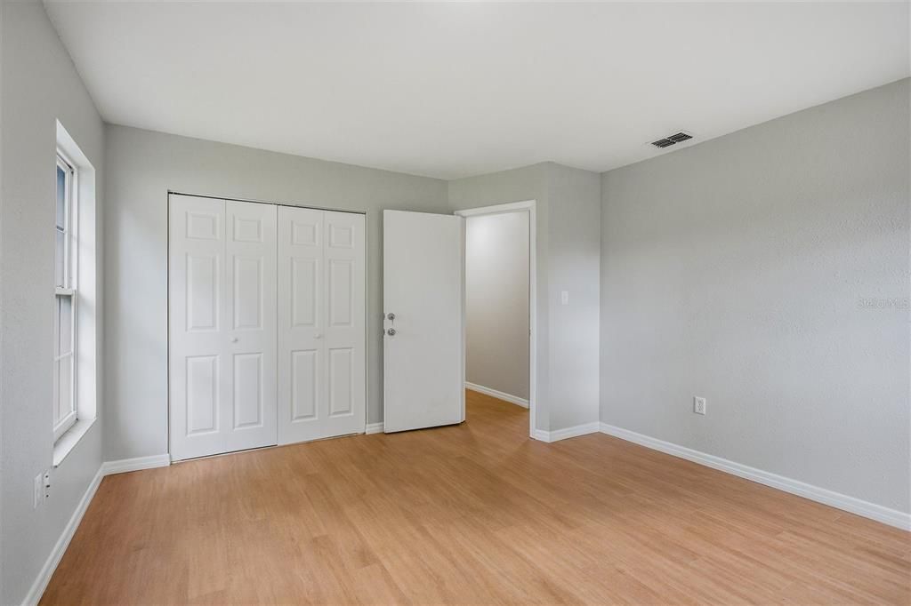 En Venta: $299,900 (3 camas, 1 baños, 1000 Pies cuadrados)