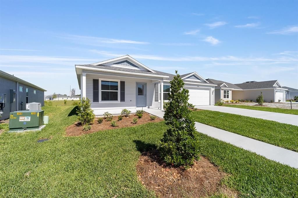 For Rent: $2,800 (3 beds, 2 baths, 1574 Square Feet)