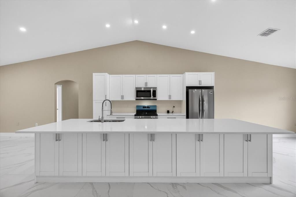 For Sale: $369,990 (4 beds, 2 baths, 2093 Square Feet)