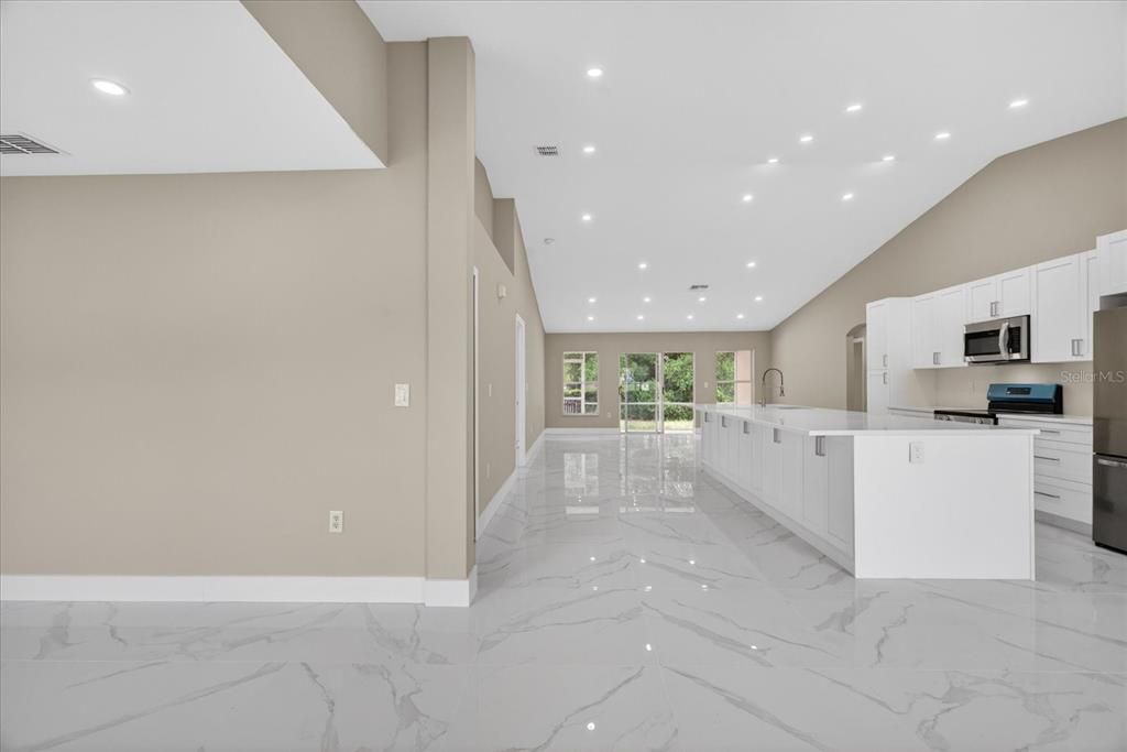 For Sale: $369,990 (4 beds, 2 baths, 2093 Square Feet)