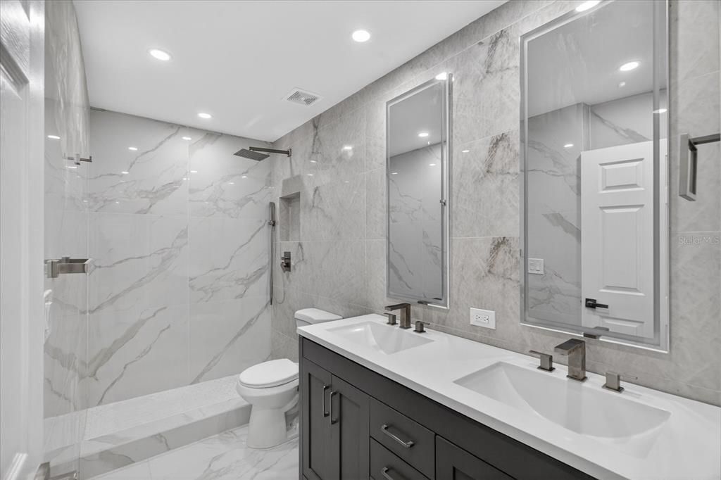 For Sale: $369,990 (4 beds, 2 baths, 2093 Square Feet)